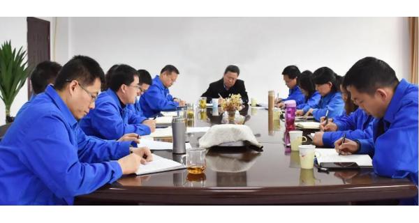 長嶺電氣黨委書記、董事長趙剛強(qiáng)到紡電公司調(diào)研時強(qiáng)調(diào) 盤活有效資產(chǎn) 深化改革改制