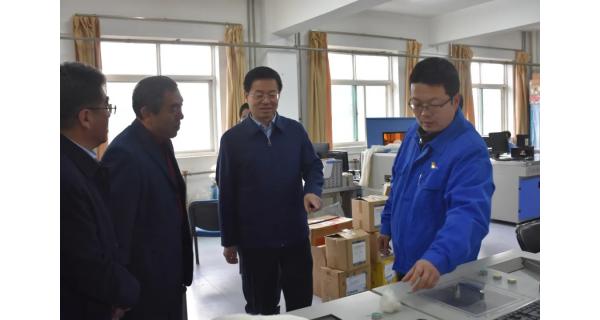 寶雞市委常委、統(tǒng)戰(zhàn)部部長高宏真一行來紡電公司調(diào)研